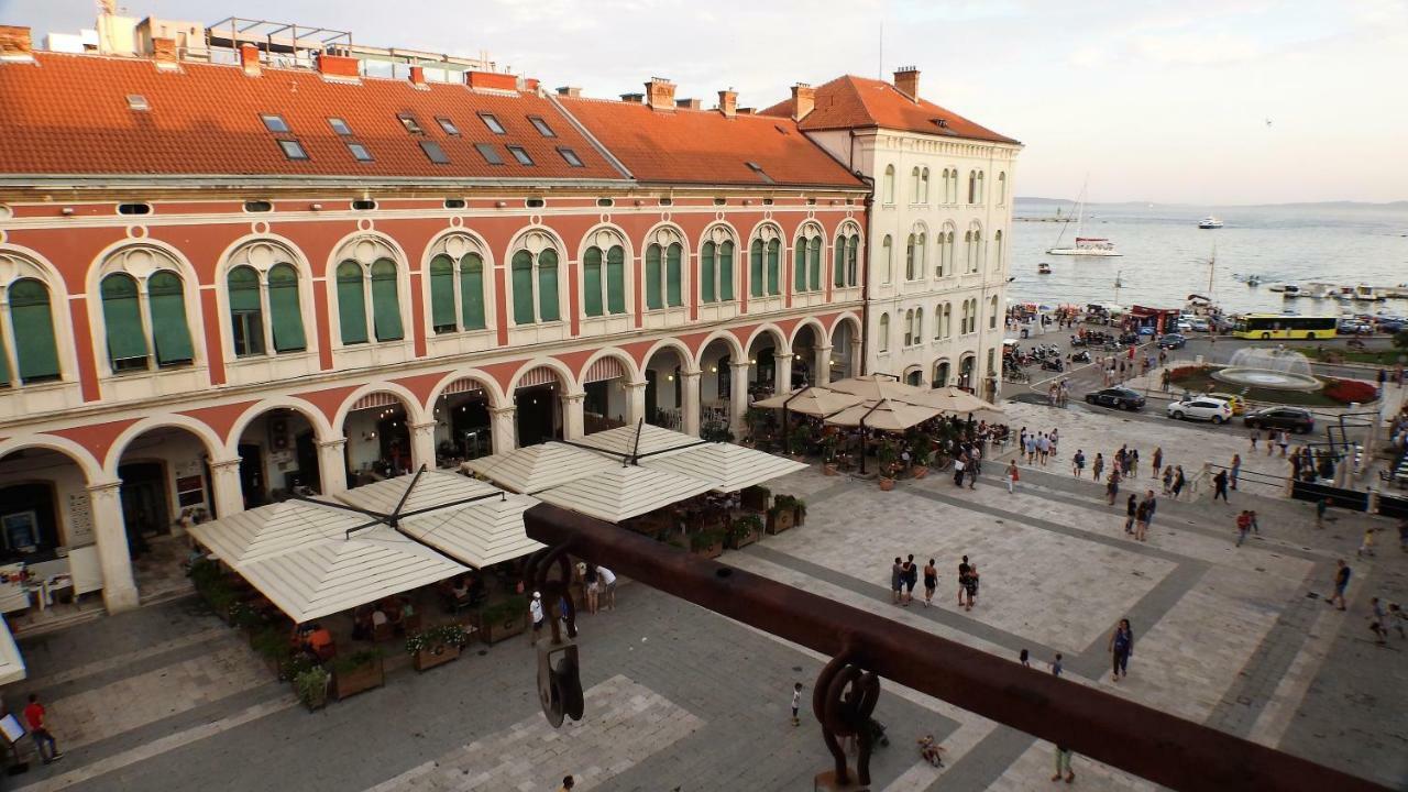 Loft At Republic Square Διαμέρισμα Σπλιτ Εξωτερικό φωτογραφία